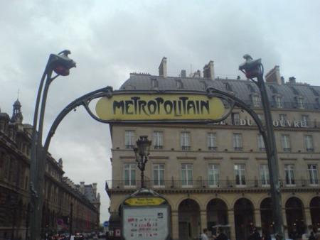 ma journée a paris ( quartier louvre chatellet et rivolie et oui je marche)